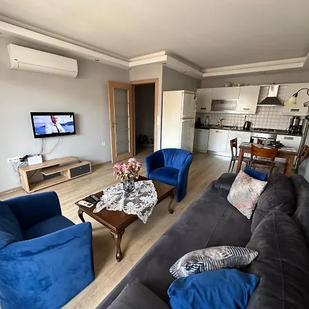 Size Ozel Havuzlu Otoparkli Ev Apartment *